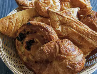 Boulangerie à Jougne : pain, viennoiserie et pâtisserie, du lundi au samedi